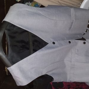 3 piece woman's suit 10 gray